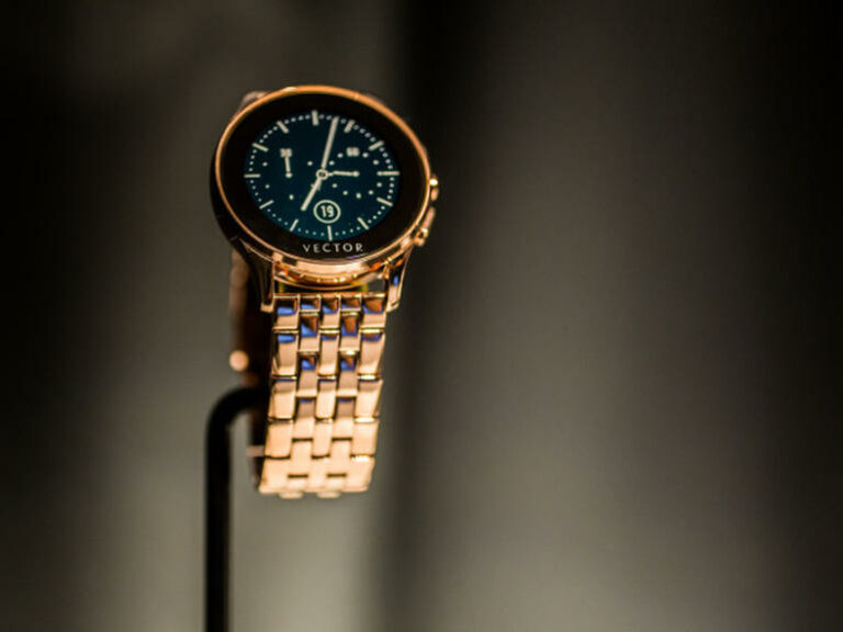 Gli smartwatch Vector arriveranno a Settembre