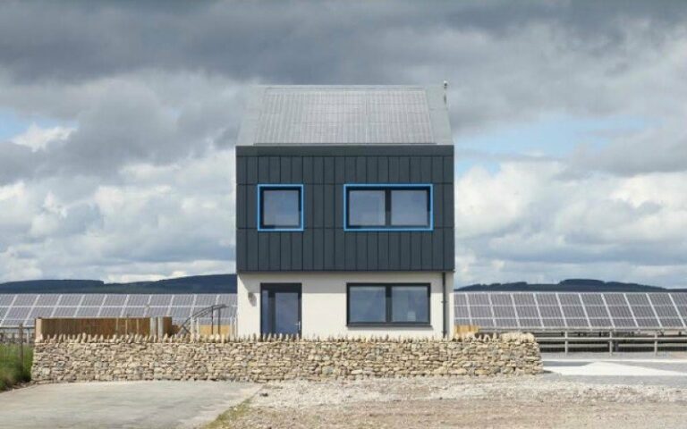 Solcer House, la casa che ti fa guadagnare