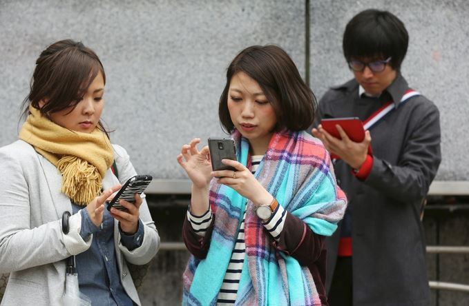 Smartphone dipendenti, i mobile addicts aumentati del 59%