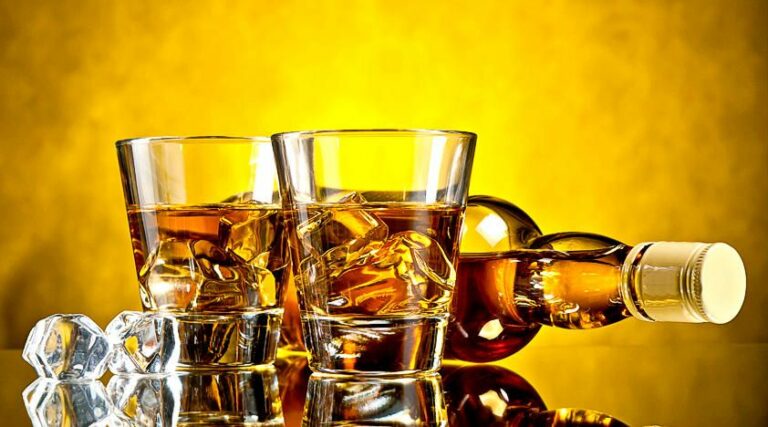 Il whisky Suntory invecchia nello spazio