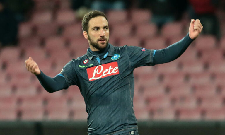 Calciomercato Napoli in tempo reale 19 agosto 2015: Chelsea su Higuain, pronti 80 milioni di euro