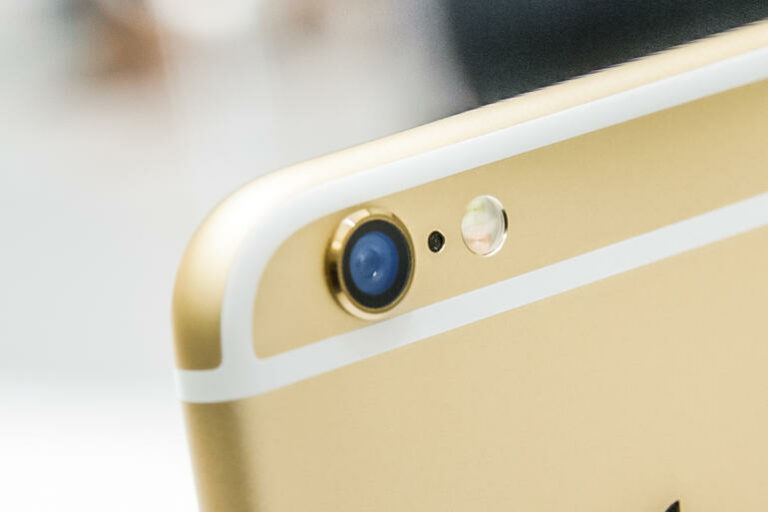 Difetto fotocamera iPhone 6 Plus: al via le restituzioni