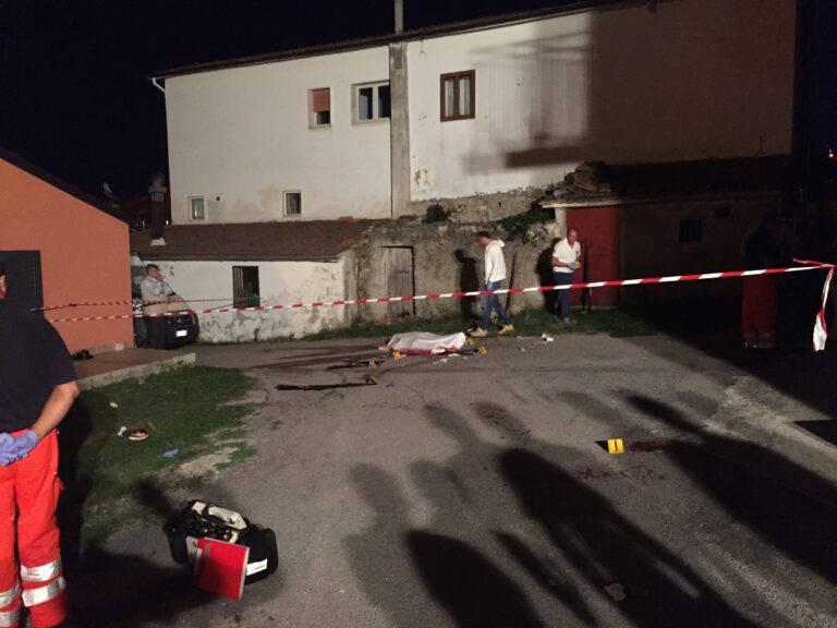 Agostino Carullo e Donato Gianfredi: il fucile di scena esplode, morti sul palco