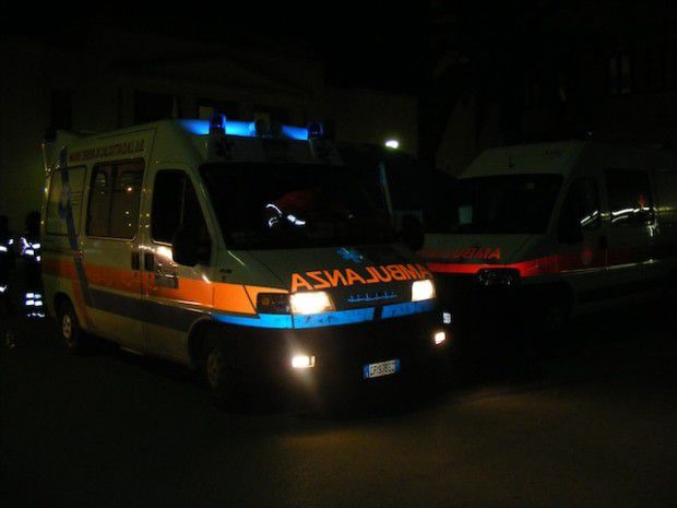 Roma: tunisino schiacciato da autobus