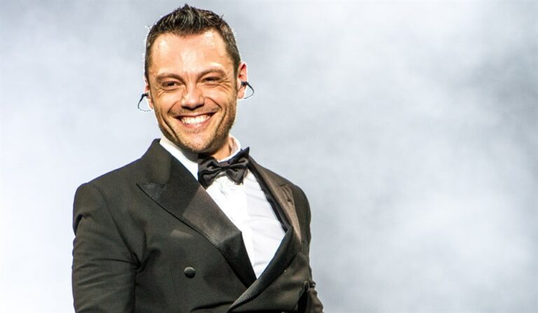 Tiziano Ferro si fida più delle donne che degli uomini