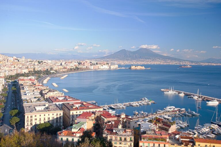 Meteo Napoli: perturbazione in arrivo, attesi forti temporali