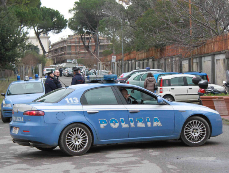 Viserba (Rimini): incidente auto-bici elettrica, un morto