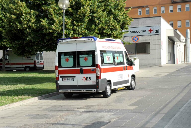 Frosinone: coniugi trovati impiccati in garage