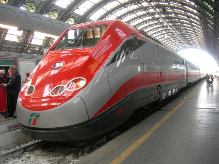 Lavoro Ferrovie dello Stato: FS assume, aperte diverse posizioni, info candidature online Ottobre 2015