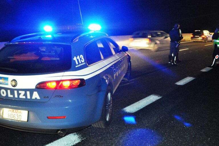 San Pietro in Gu(Padova): auto contro moto, muore 26enne pakistano