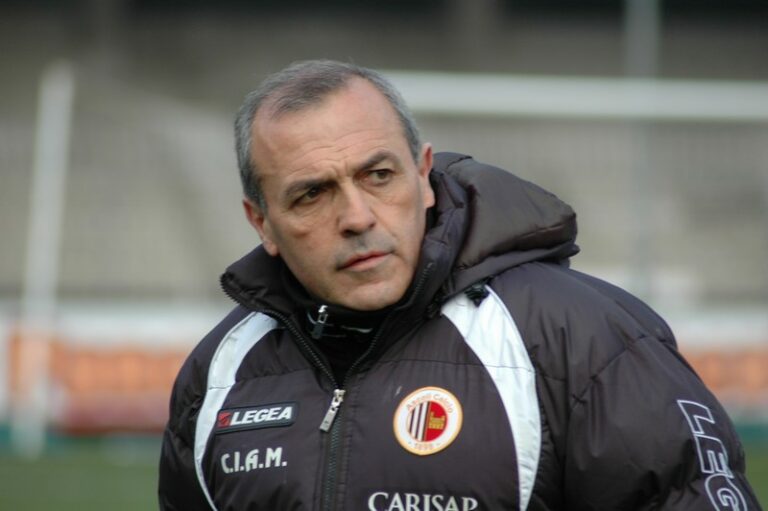 Serie A, caos in casa Carpi: esonerato Sannino, torna Castori