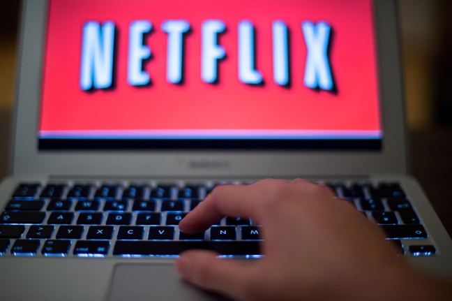 NETFLIX Italia, mese gratuito e tutte le opzioni di abbonamento: info catalogo, prezzi