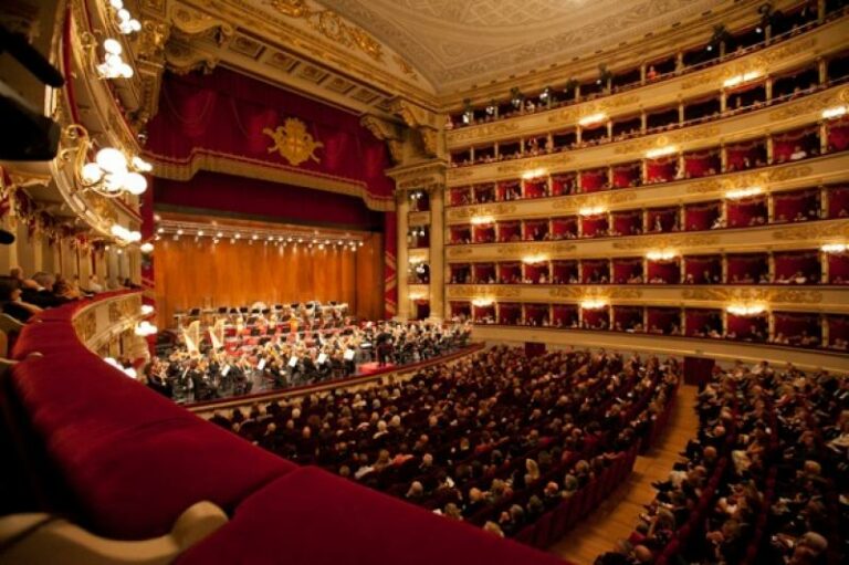 Teatro alla Scala di Milano, la prima: si celebra Giovanna d’Arco