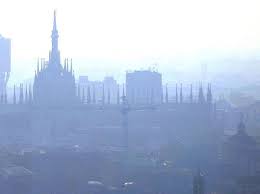 Allarme smog Milano, info dati livelli polveri sottili del 28 dicembre: ancora blocco totale traffico