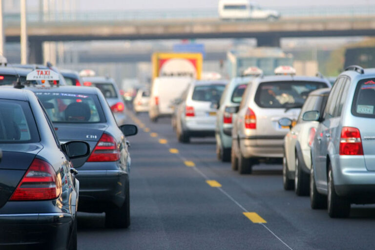 Info traffico autostrade oggi 2 gennaio 2016 e nel week end: pericolo contro esodo
