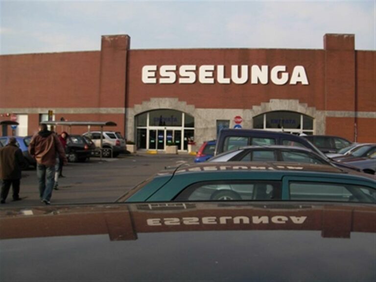 Esselunga allarme per frammenti di vetro nel sugo. Ritirate le confezioni dai supermercati