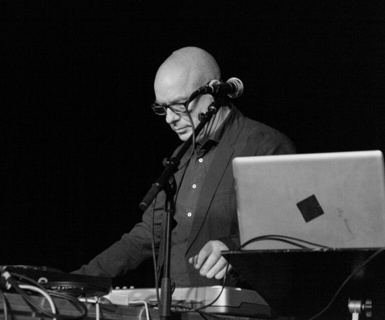 Eno, in arrivo ad aprile il nuovo disco “The Ship”