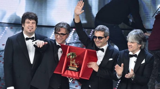 Gli Stadio vincono Sanremo con la nuova canzone Un giorno mi dirai (Testo e video) Gli Stadio vincono Sanremo con la nuova canzone Un giorno mi dirai (Testo e video)