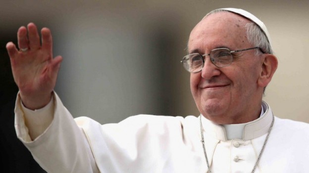 Papa Francesco diventa attore per aiutare bambini e giovani