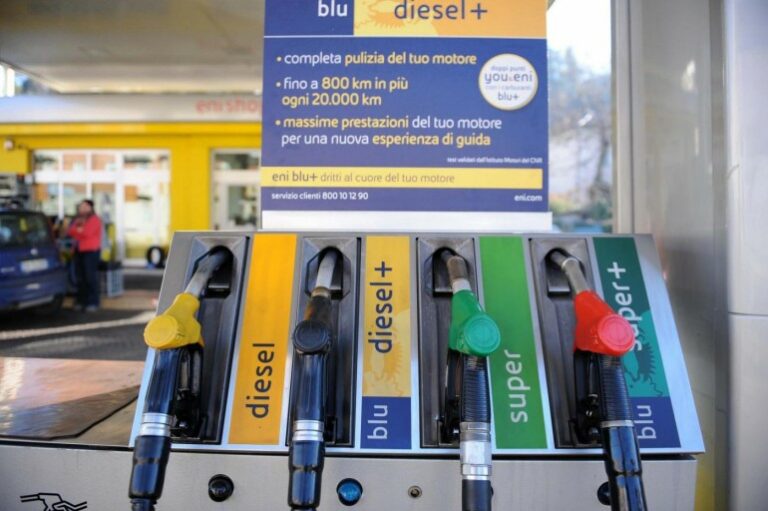 Prezzi benzina, diesel e Gpl febbraio 2016: dove spendere meno, info costo carburanti in Italia