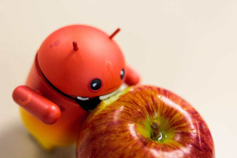 Android procede a passo sicuro, supera Apple sul mercato