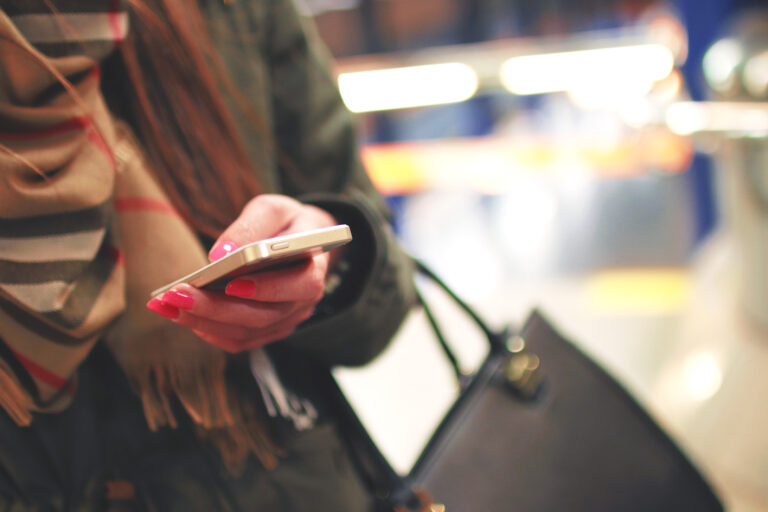 Se il passaporto finisce nello smartphone