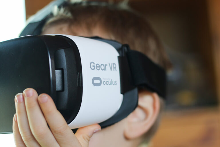 Samsung: Gear VR abbandonato? In arrivo un nuovo VR stan-alone