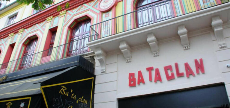 Parigi: riapre il Bataclan, il locale colpito dagli attentatori