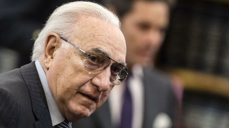 Pippo Baudo a processo, diffamò Dama Bianca