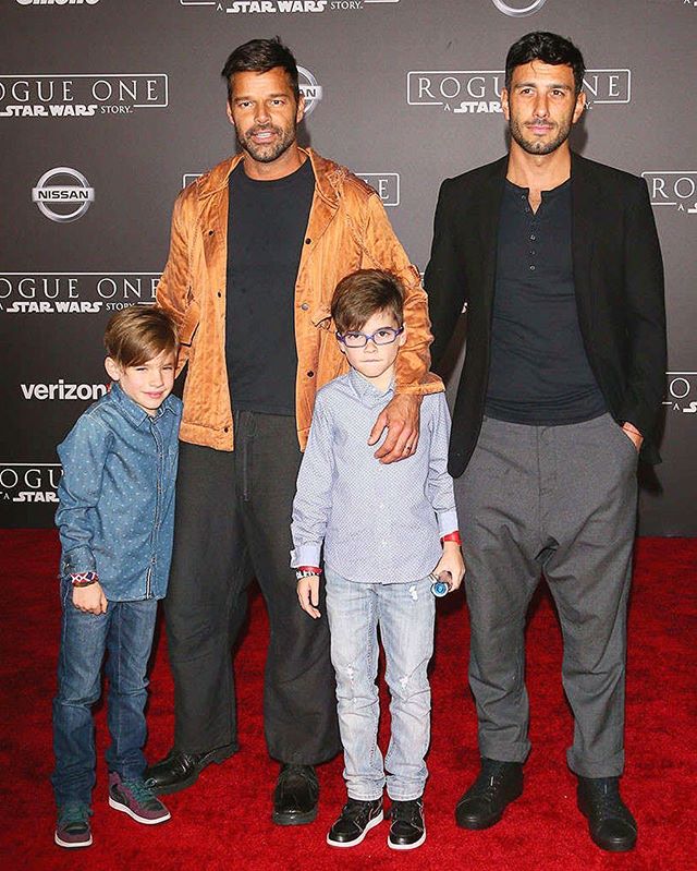 Ricky Martin con i figli e il futuro marito alla prima di Rogue One