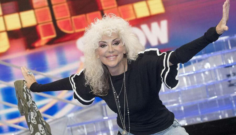 Tale e Quale Show 2017: Donatella Rettore stasera non ci sarà, la cantante fuori dalla gara